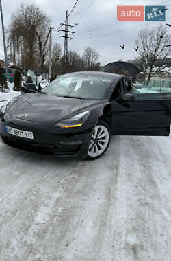 Седан Tesla Model 3 2022 в Львове