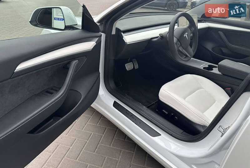 Седан Tesla Model 3 2022 в Харькове