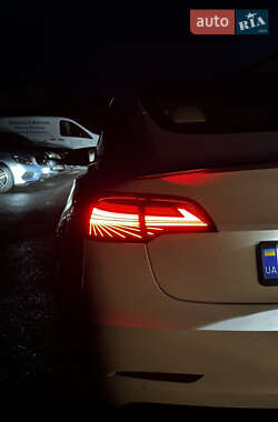Седан Tesla Model 3 2022 в Харькове