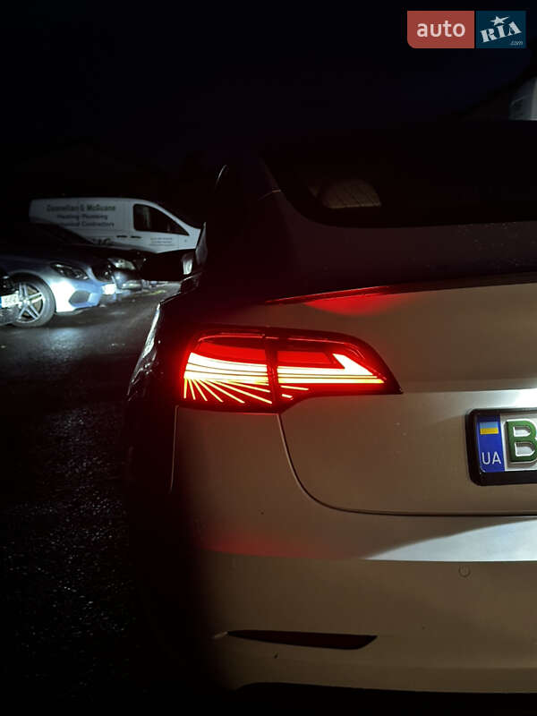 Седан Tesla Model 3 2022 в Харькове