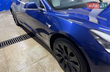 Седан Tesla Model 3 2019 в Днепре