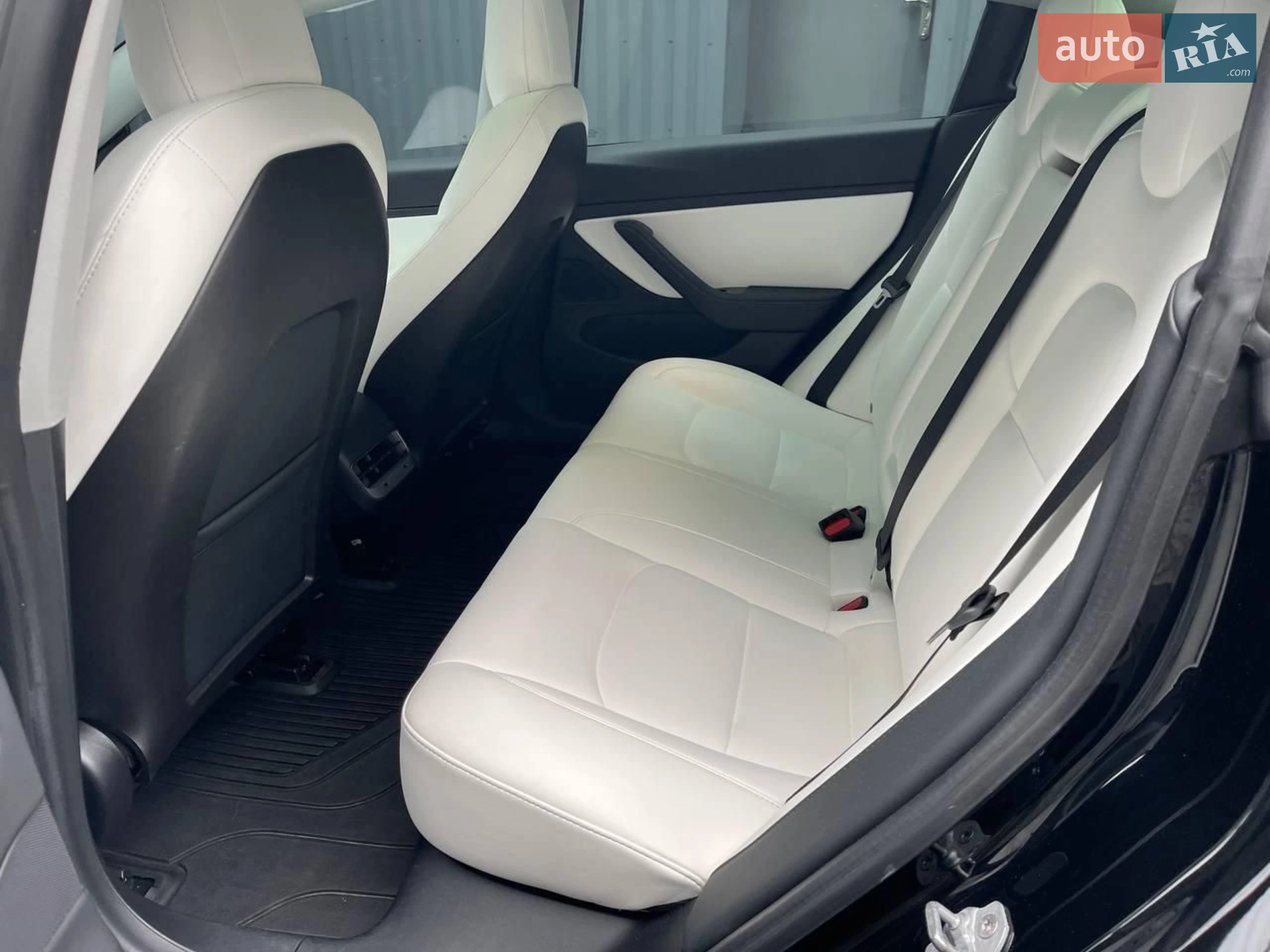 2020 Tesla Model 3 - мініатюра 46