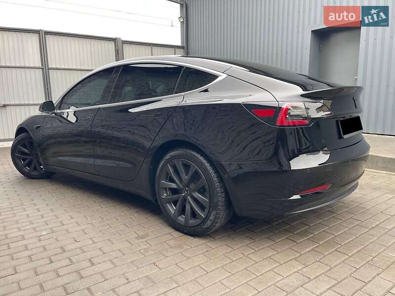 Седан Tesla Model 3 2020 в Харькове