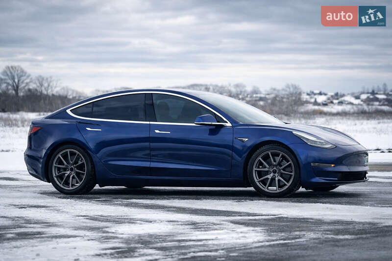 Tesla Model 3 2019
