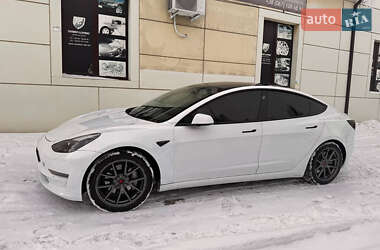 Седан Tesla Model 3 2021 в Днепре
