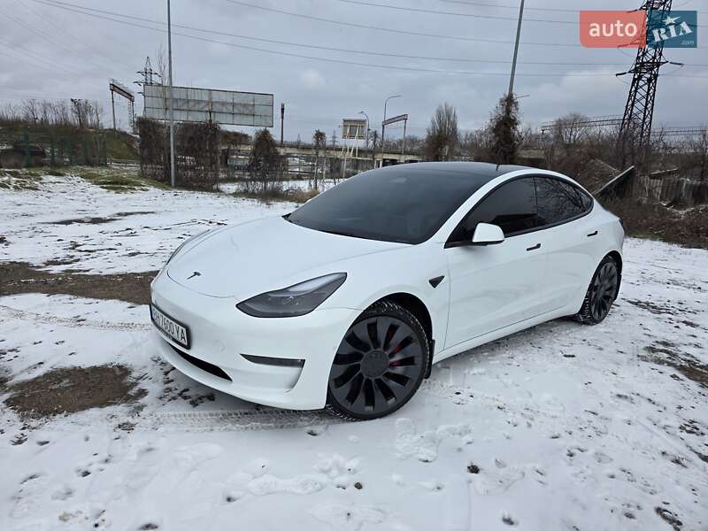 Седан Tesla Model 3 2022 в Одесі