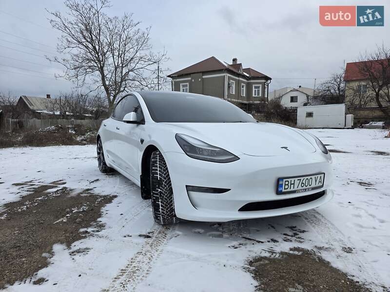 Седан Tesla Model 3 2022 в Одесі