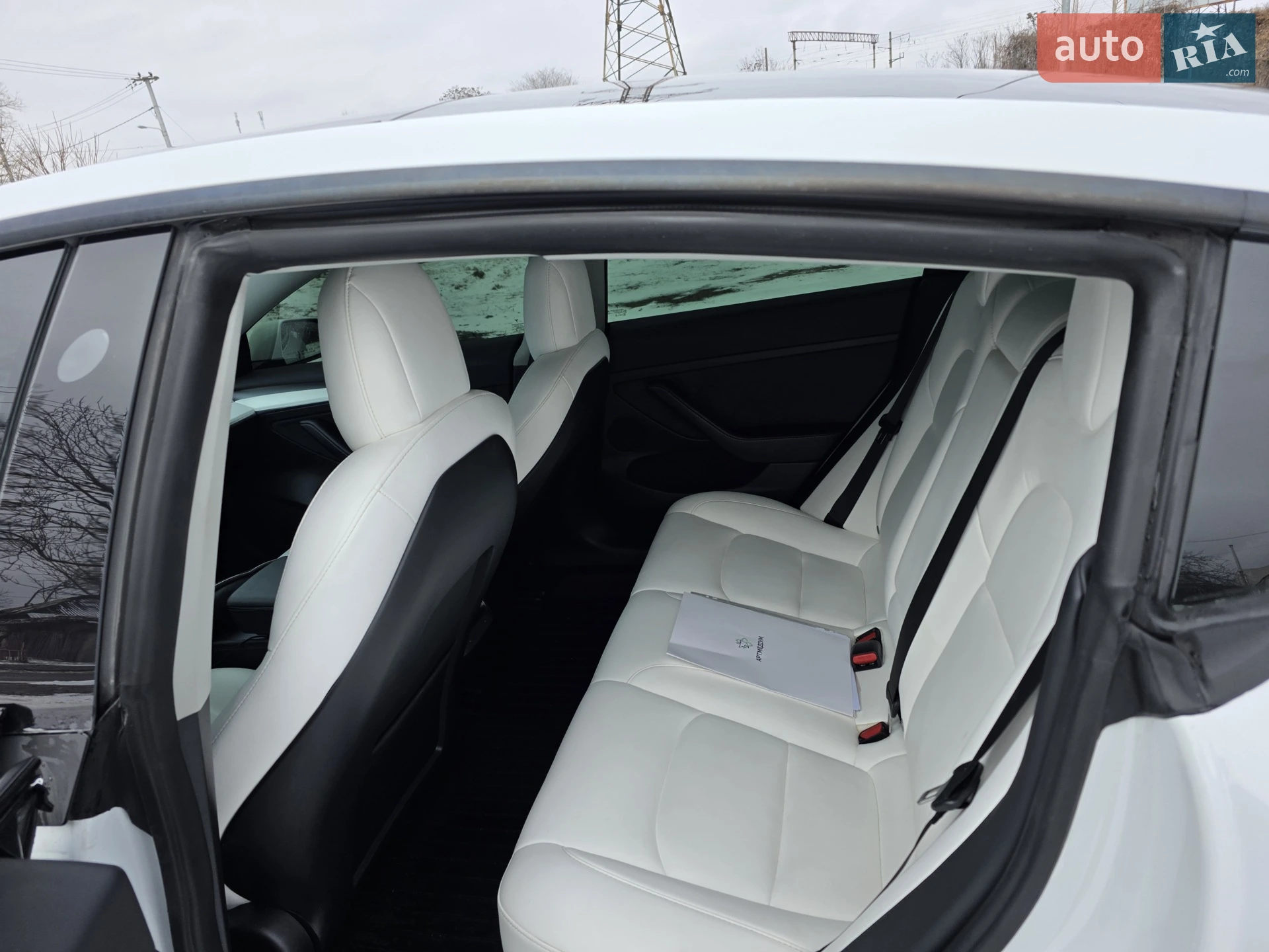 2022 Tesla Model 3 - мініатюра 19