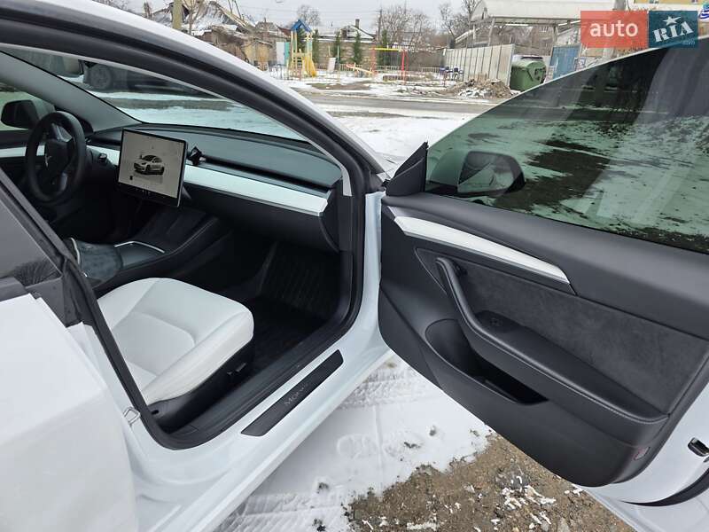 Седан Tesla Model 3 2022 в Одессе фото 22 Седан Tesla Model 3 2022 в Одессе