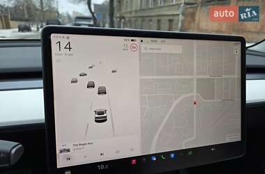Седан Tesla Model 3 2022 в Одессе