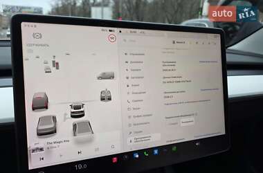 Седан Tesla Model 3 2022 в Одесі