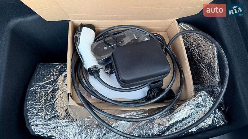 Седан Tesla Model 3 2022 в Одесі