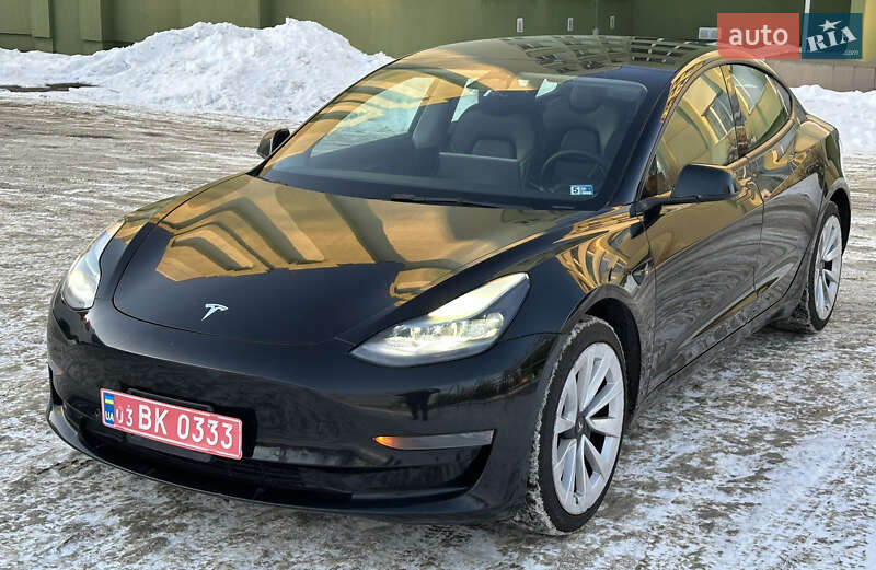 Tesla Model 3 2022