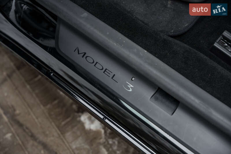 Седан Tesla Model 3 2025 в Києві фото 28 Седан Tesla Model 3 2025 в Києві