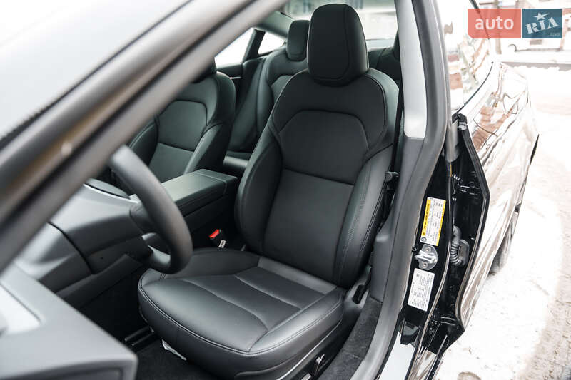 Седан Tesla Model 3 2025 в Києві фото 33 Седан Tesla Model 3 2025 в Києві