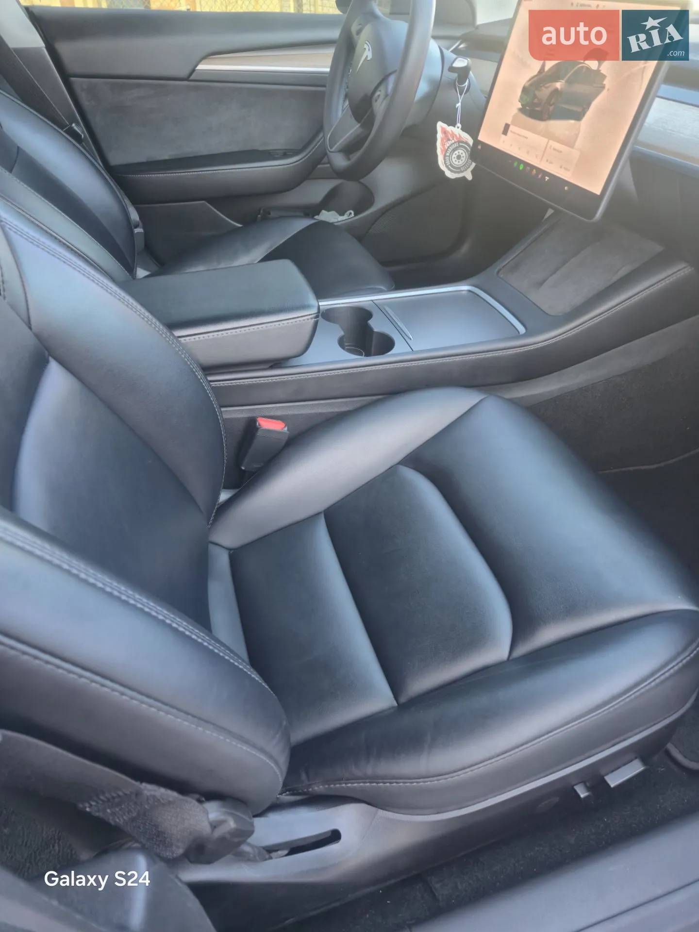 2022 Tesla Model 3 - мініатюра 13
