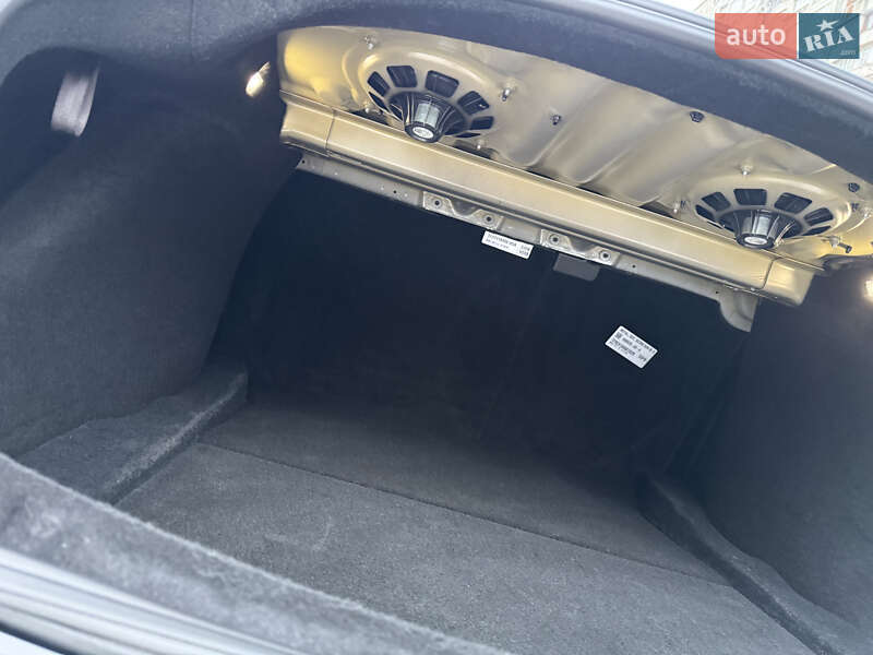 Седан Tesla Model 3 2024 в Києві