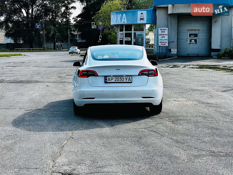 Седан Tesla Model 3 2021 в Запоріжжі фото 3 Седан Tesla Model 3 2021 в Запоріжжі
