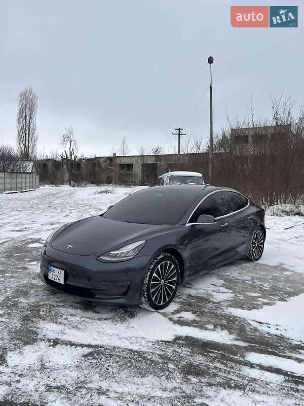 Седан Tesla Model 3 2018 в Рівному фото Седан Tesla Model 3 2018 в Рівному