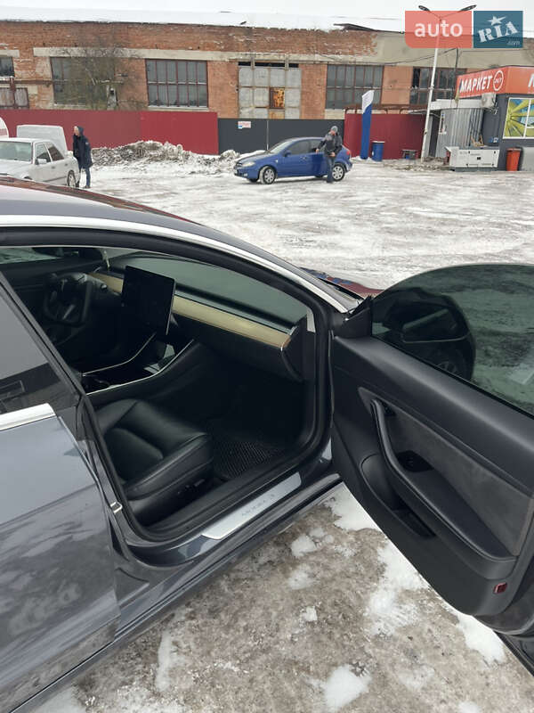 Седан Tesla Model 3 2018 в Рівному фото 10 Седан Tesla Model 3 2018 в Рівному