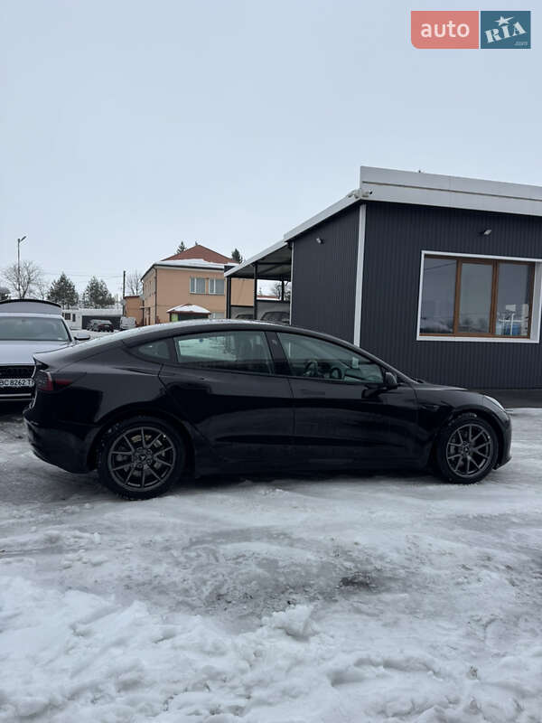 Седан Tesla Model 3 2021 в Винниках фото 6 Седан Tesla Model 3 2021 в Винниках
