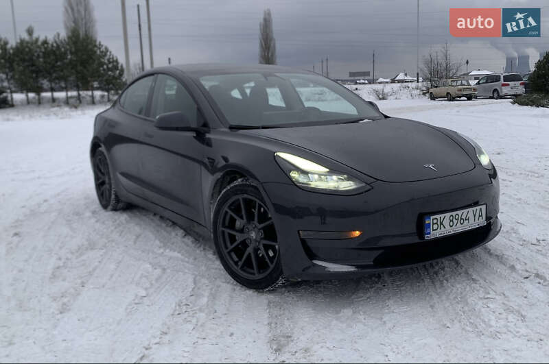 Седан Tesla Model 3 2023 в Вараші фото 9 Седан Tesla Model 3 2023 в Вараші