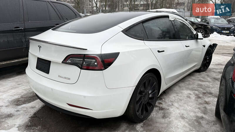 Седан Tesla Model 3 2021 в Львові