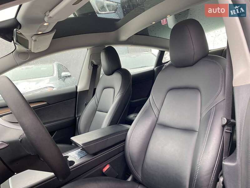 Седан Tesla Model 3 2021 в Львове фото 13 Седан Tesla Model 3 2021 в Львове
