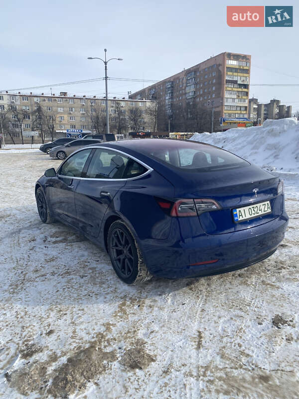Седан Tesla Model 3 2018 в Харкові