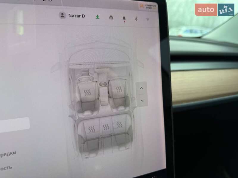 Седан Tesla Model 3 2018 в Коломиї