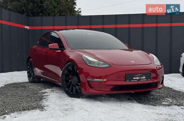 Седан Tesla Model 3 2021 в Луцке