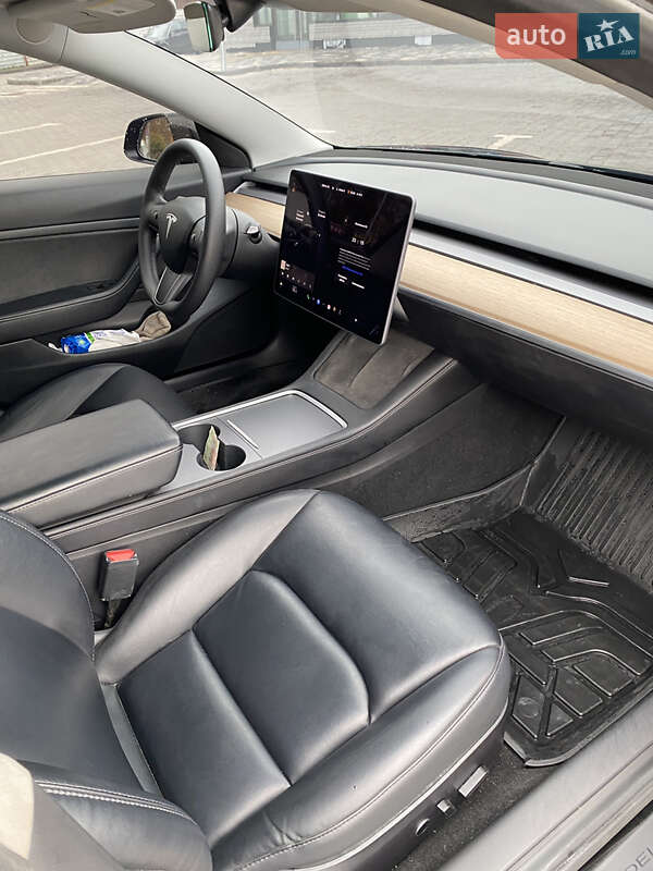 Седан Tesla Model 3 2020 в Кривому Розі фото 6 Седан Tesla Model 3 2020 в Кривому Розі
