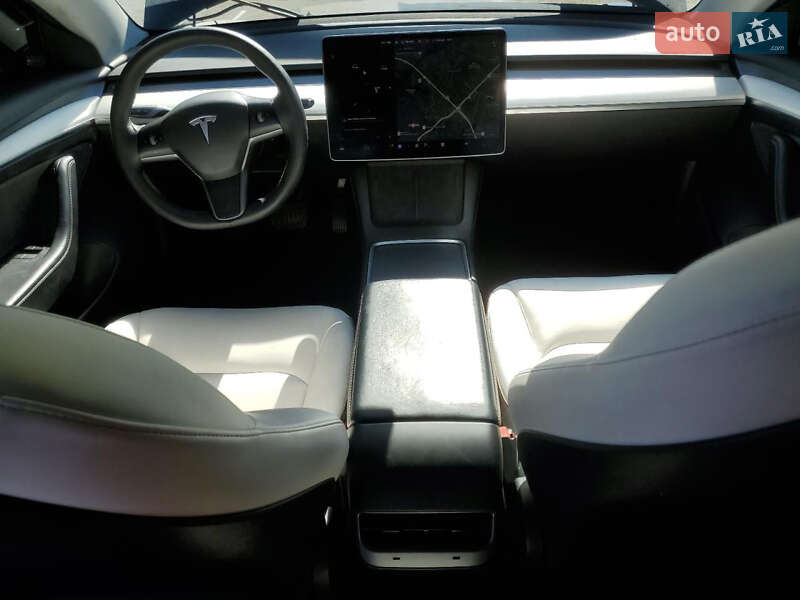 Седан Tesla Model 3 2021 в Харькове