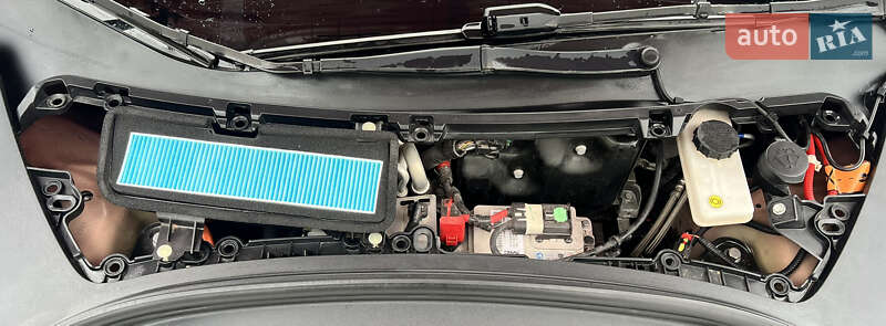 Седан Tesla Model 3 2022 в Львове фото 22 Седан Tesla Model 3 2022 в Львове