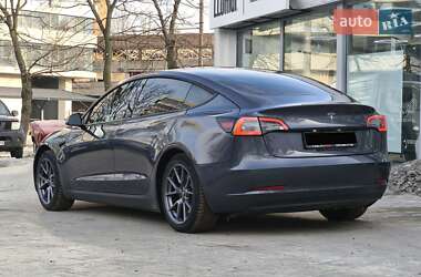 Седан Tesla Model 3 2021 в Днепре
