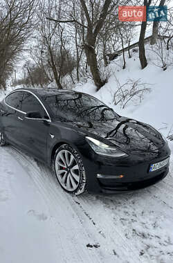 Седан Tesla Model 3 2019 в Луцке