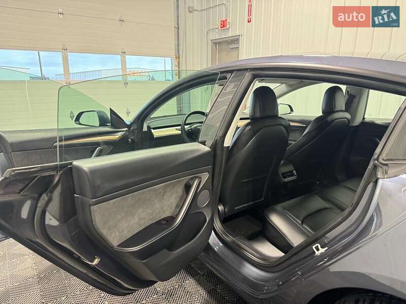 Седан Tesla Model 3 2021 в Львове фото 21 Седан Tesla Model 3 2021 в Львове