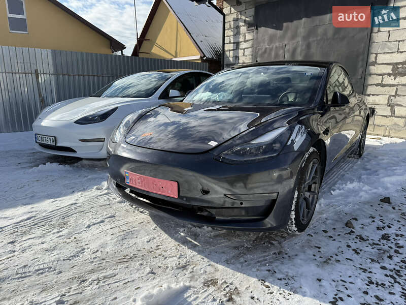 Седан Tesla Model 3 2021 в Луцьку