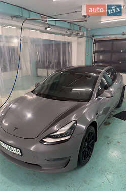 Седан Tesla Model 3 2018 в Києві