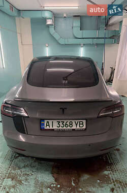 Седан Tesla Model 3 2018 в Киеве