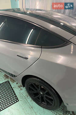 Седан Tesla Model 3 2018 в Киеве