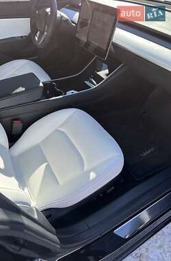 Седан Tesla Model 3 2020 в Харькове