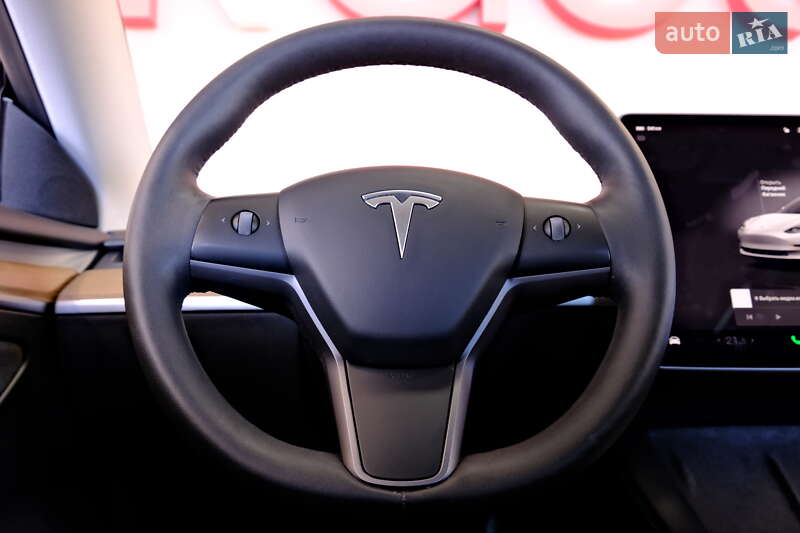Седан Tesla Model 3 2022 в Одессе