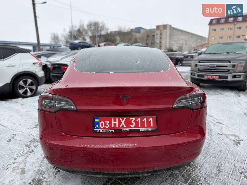 Седан Tesla Model 3 2019 в Луцке