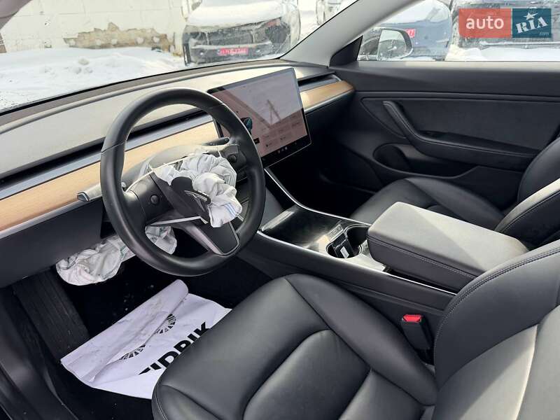Седан Tesla Model 3 2019 в Луцке фото 10 Седан Tesla Model 3 2019 в Луцке