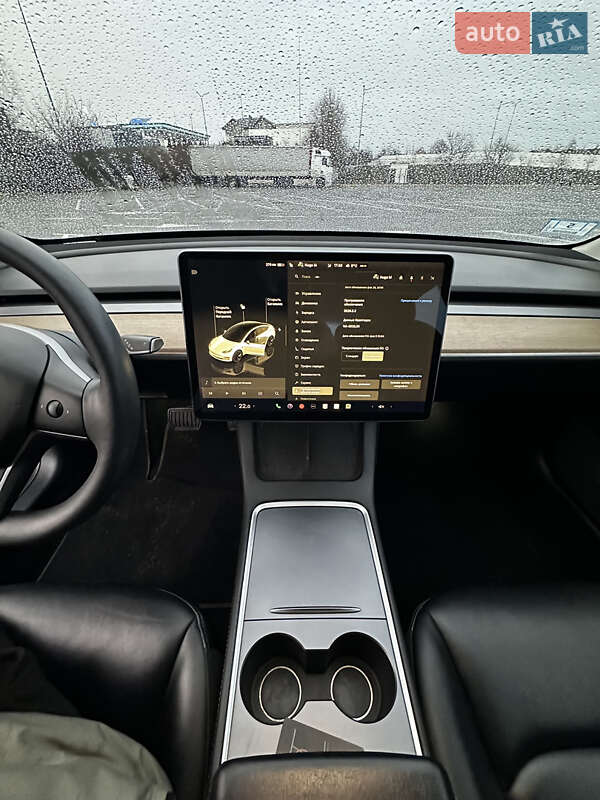 Седан Tesla Model 3 2022 в Ужгороде фото 29 Седан Tesla Model 3 2022 в Ужгороде