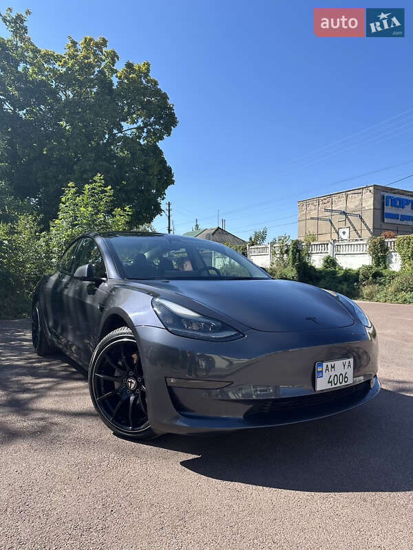 Tesla Model 3 2023