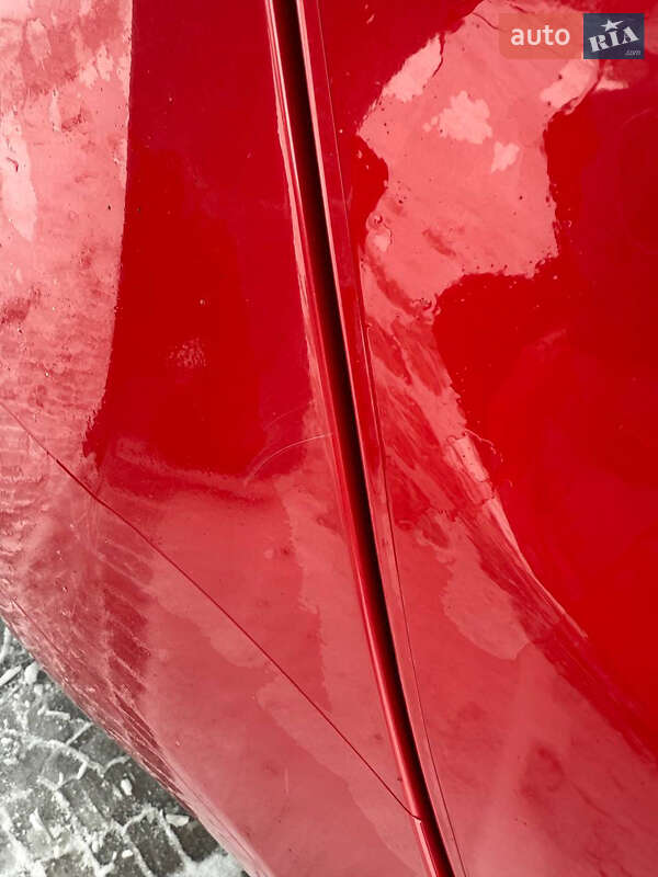 Седан Tesla Model 3 2022 в Бродах