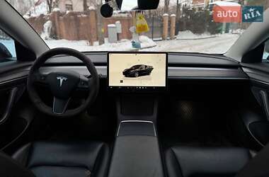 Седан Tesla Model 3 2022 в Киеве