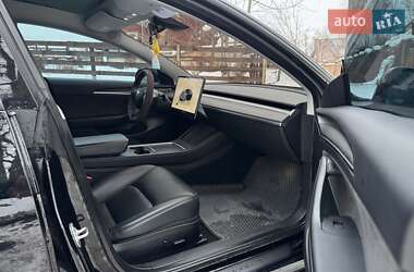 Седан Tesla Model 3 2022 в Киеве